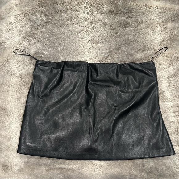 Good American Black Strapless Camisole - Picture 2 of 2